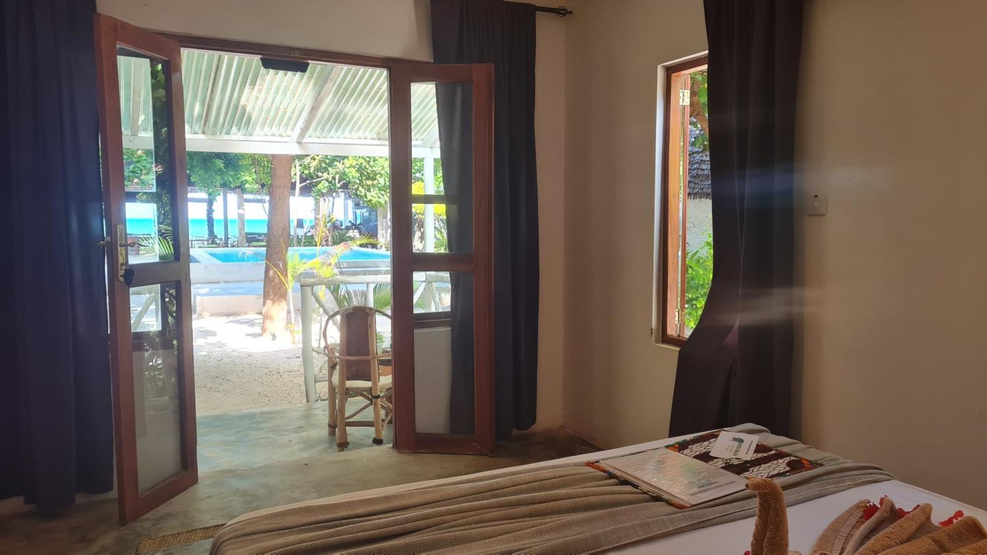 Garden Beach Bungalows Jambiani Джамбиани Стая снимка