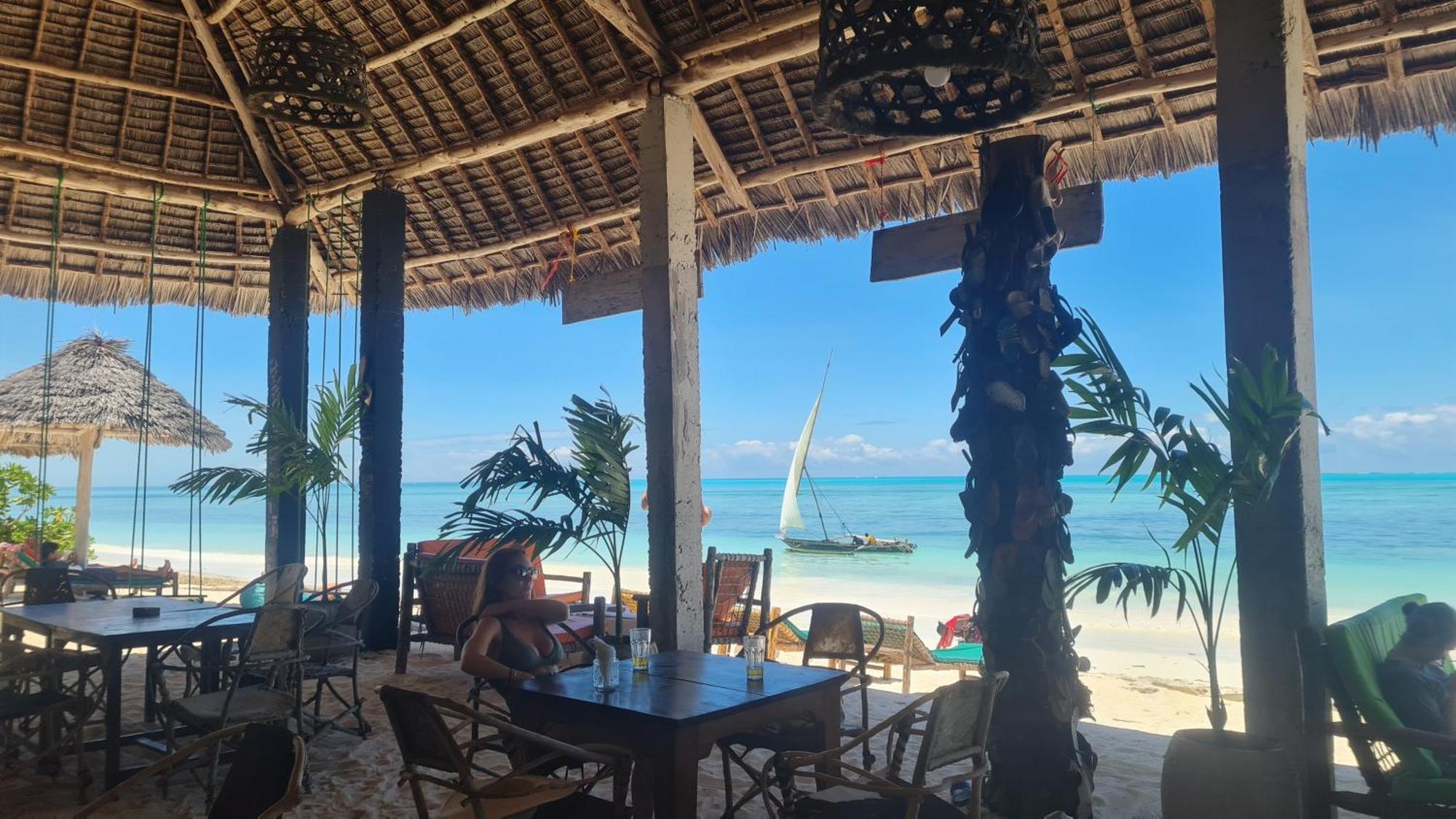 Garden Beach Bungalows Jambiani Джамбиани Екстериор снимка