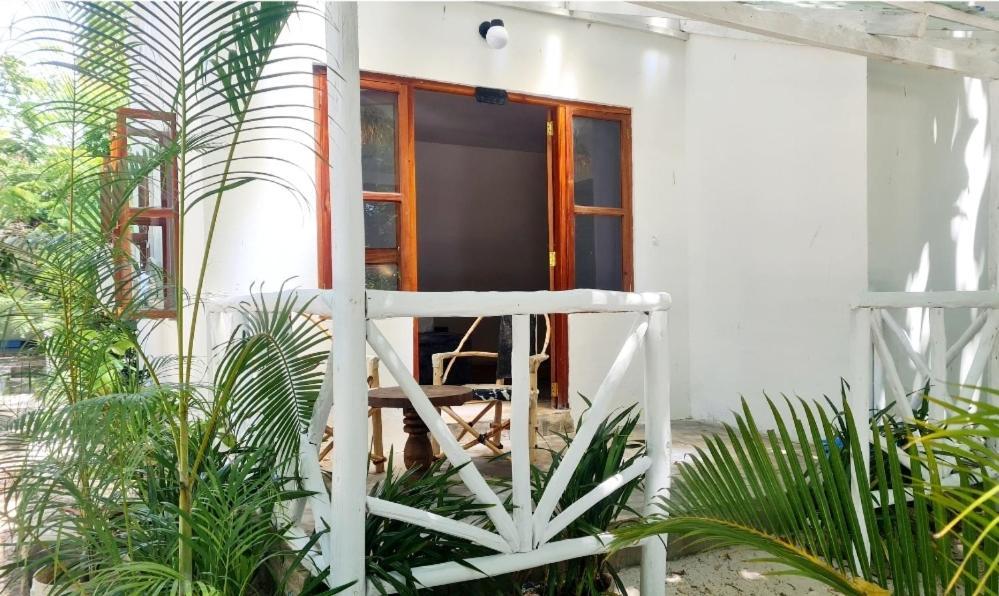 Garden Beach Bungalows Jambiani Джамбиани Стая снимка